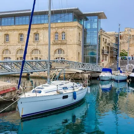 Apartament Lovely 1br Traditional In Bormla By 360 Estates *