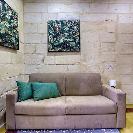 Apartament Lovely 1br Traditional In Bormla By 360 Estates *