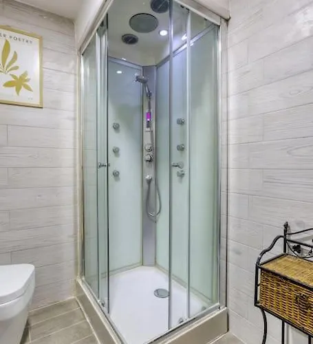 아파트 Lovely 1br Traditional In Bormla By 360 Estates *