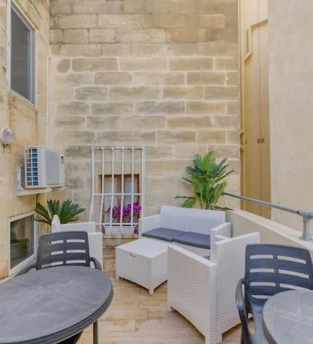 아파트 Lovely 1br Traditional In Bormla By 360 Estates Cospicua