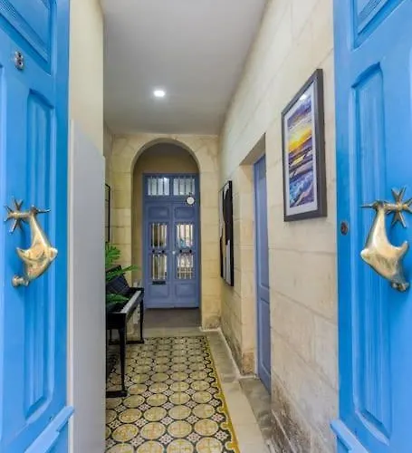 Lovely 1br Traditional In Bormla By 360 Estates 아파트 *