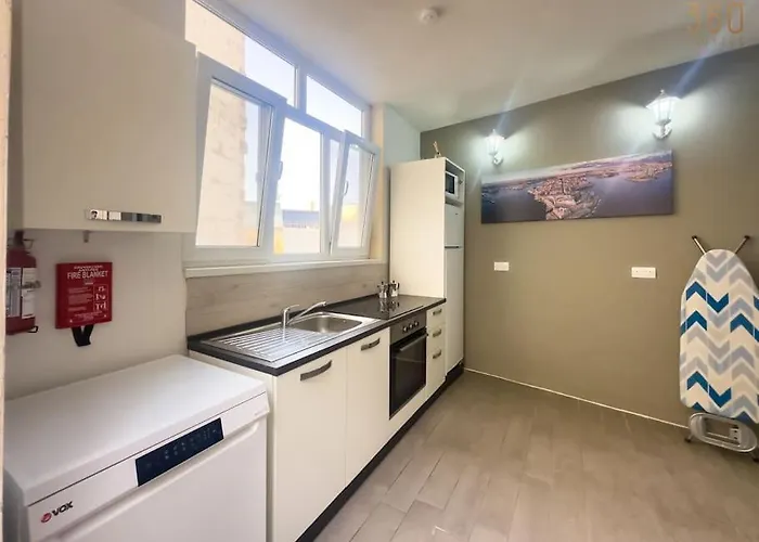 Lovely 1br Traditional In Bormla By 360 Estates