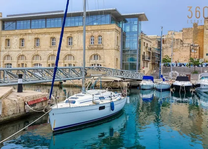 아파트 Lovely 1br Traditional In Bormla By 360 Estates *