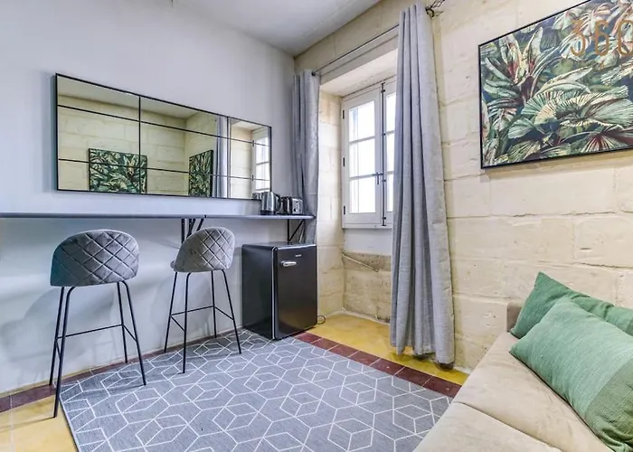 아파트 Lovely 1br Traditional In Bormla By 360 Estates Cospicua